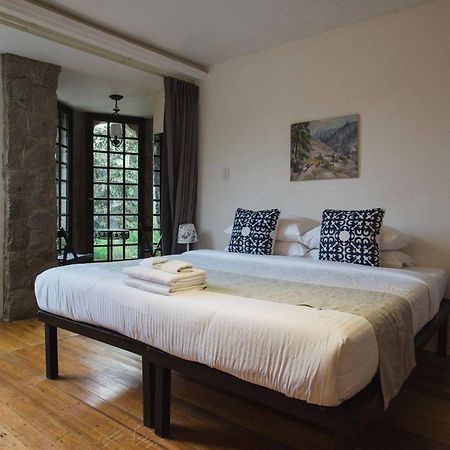 Tudor In The Pines Villa Baguio City Bagian luar foto