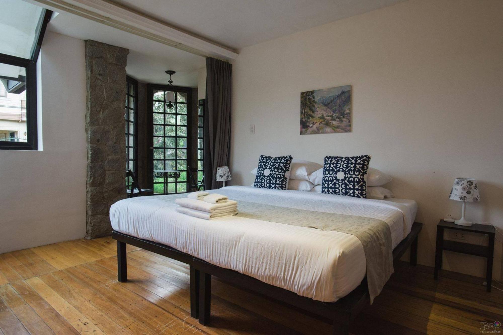 Tudor In The Pines Villa Baguio City Bagian luar foto
